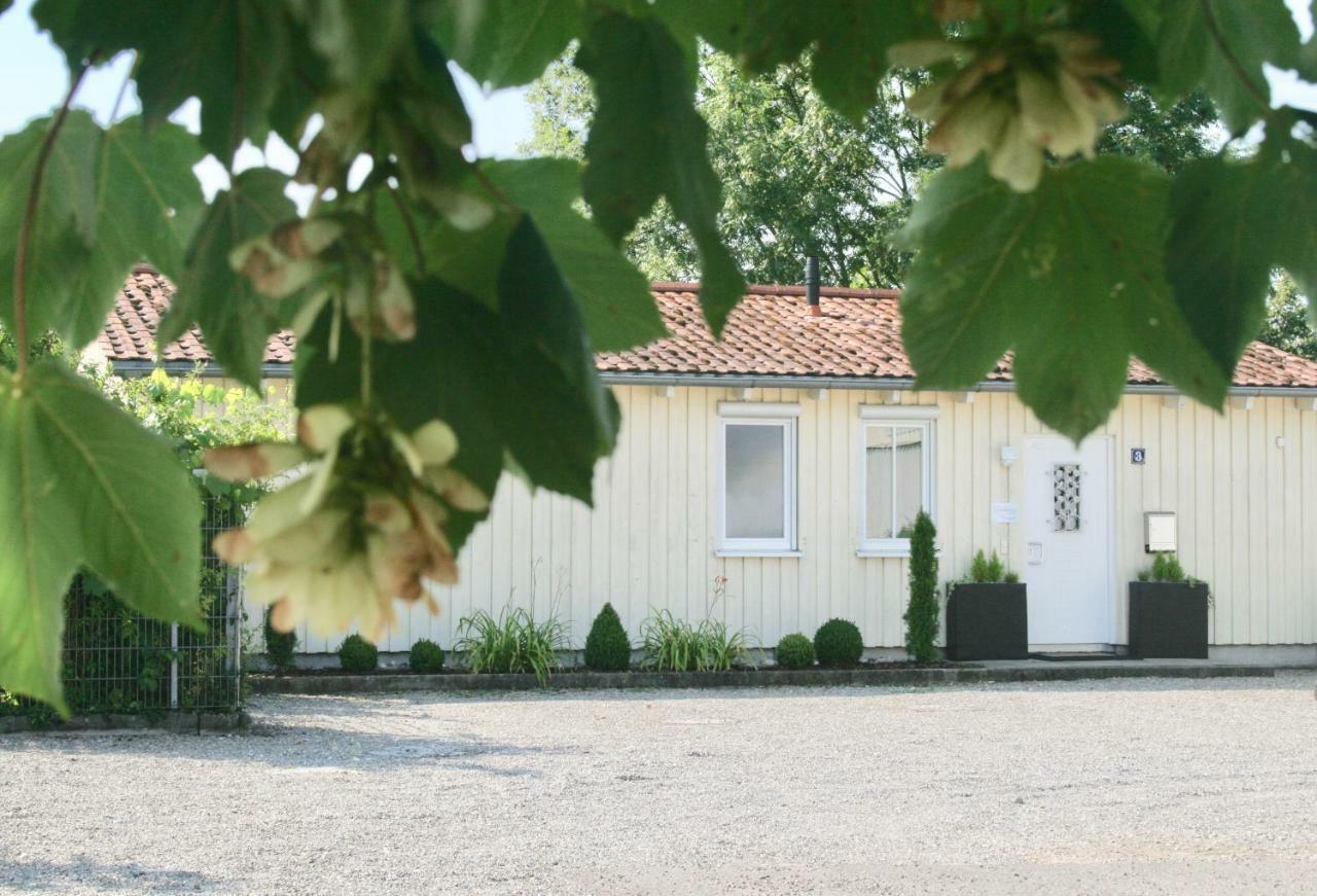 Gaestehaus Gaumenflug Am See Guenzburg Luaran gambar